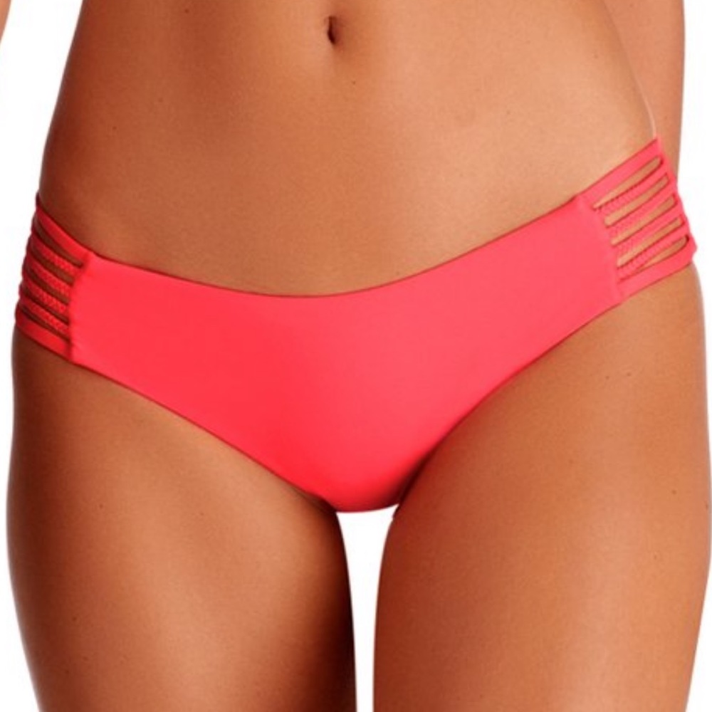 NEW with tags Vitamin A Starfruit Jaydah Full Bikini Bottom